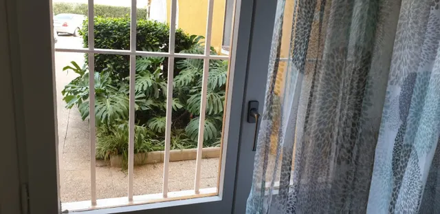 Vivienda con buen acceso al lado del Hospital — 12
