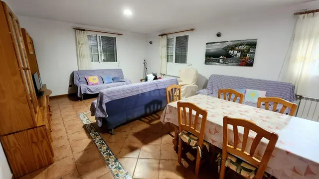 Chalet con dos casas en Sax - foto 5
