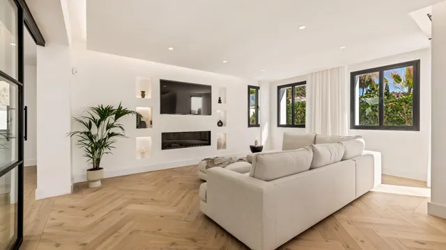 Villa de lujo de 5 dormitorios y 7 baños con impresionantes vistas al Mar. La Quinta, Benahavís — 14