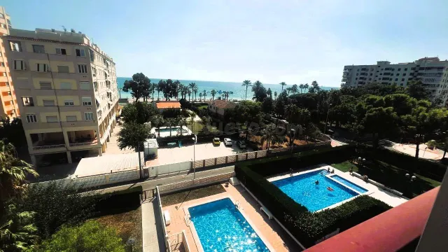 SE VENDE APARTAMENTO EN EXCLUSIVA REFORMADO CON MUY BUENAS V - foto 2
