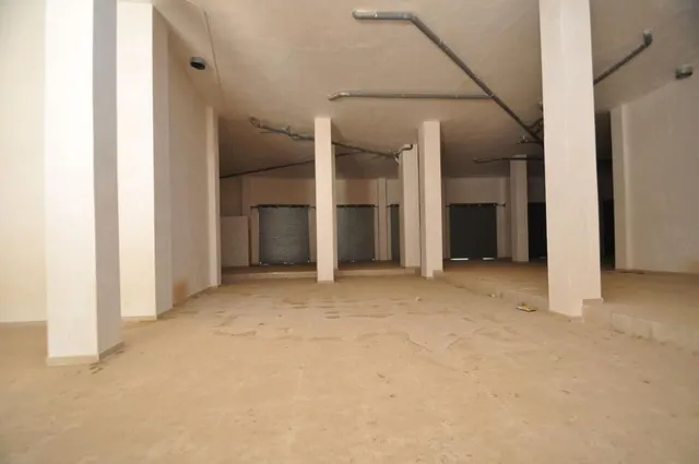Local comercial 700m² en venta - Club de Campo — 7