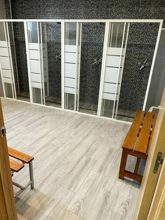 Local comercial 2 habitaciones 905m² en venta - Comunidad valenciana — 18