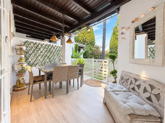 CHALET ADOSADO EN VENTA CL SIRIO-NVA ANDALUCIA 59 — 9