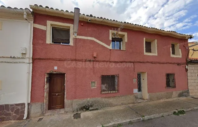 SE VENDE piso OKUPA en C Barrio del Pilar 12 de Alhama de Ar - foto 4