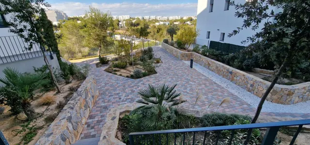 Elegante apartamento de 3 dormitorios con amplia terraza — 18