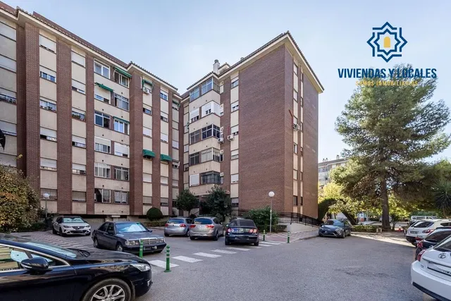 Espacio, luz y comodidad en una vivienda con grandes posibilidades en zona Alcampo — 28