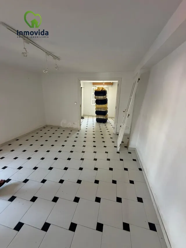 PISO CON TERRAZA € 38.000