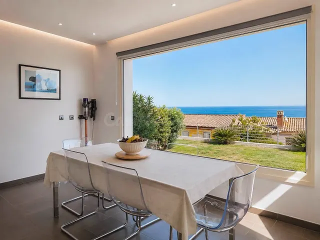 Magnífica villa unifamiliar en el faro con vistas a africa — 31