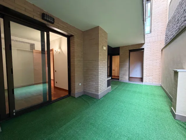 Planta baja con patio privado en Creu Alta, Carrer Canonge Joncar con Carrer Vilacinca – 2 habitaciones, 2 baños y espacio exterior propio — 14