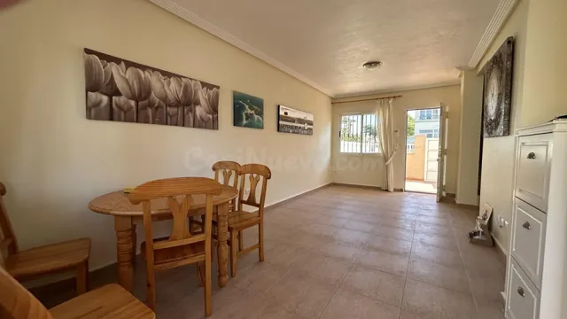 Los Altos, Casa adosada de 2 dormitorios, 2 baños y 2 jardin - foto 4