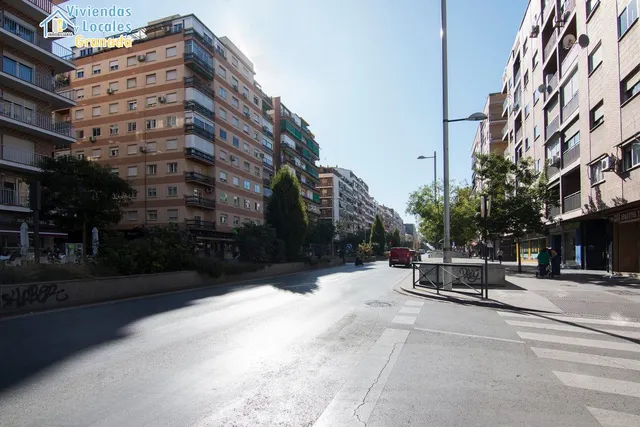 Plaza de garaje en camino de Ronda, junto Gimnasio Yo10 — 9