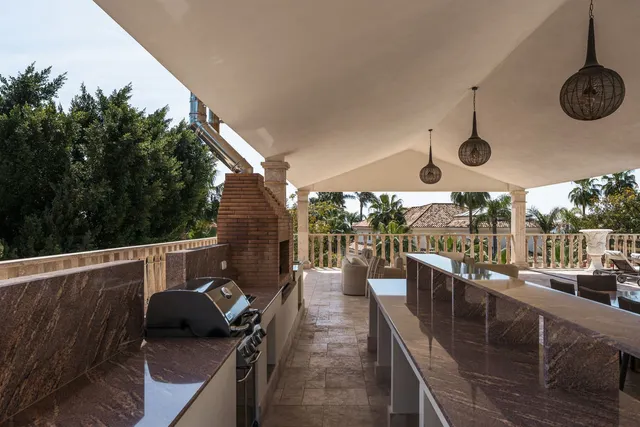 Chalet 7 habitaciones 2000m² en venta - Marbella — 23