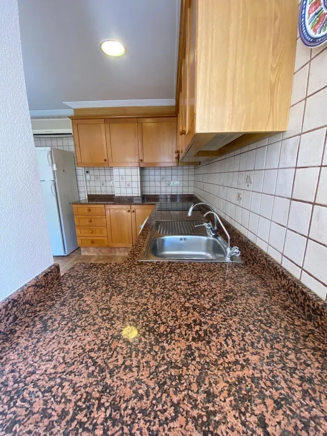 Apartamento luminoso a 150 metros de la Playa de Levante — 6