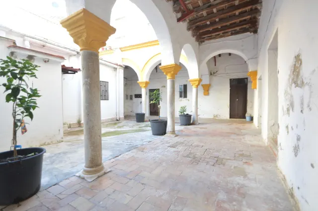 GRAN VIVIENDA DE 754 METROS JUNTO A IGLESIA SAN PEDRO