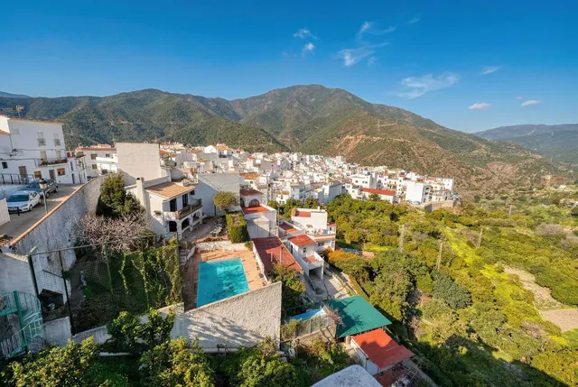 Chalet 4 habitaciones 339m² en venta - Istan pueblo — 33