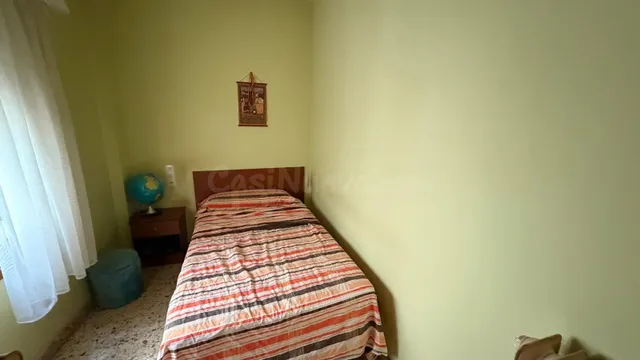 Piso de 4 habitaciones, dos terrazas en calle corredera — 4