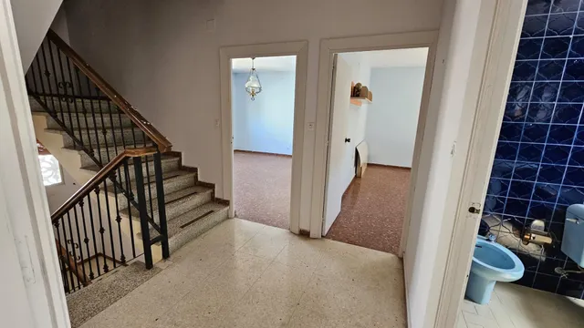 ✨ ¡Gran casa con cochera cerrada , llena de posibilidades! — 35