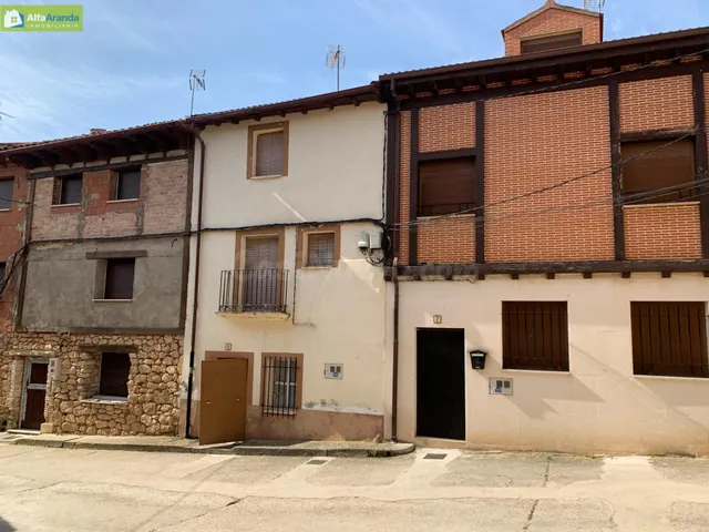 CASA EN VENTA EN PEÑARANDA DE DUERO - foto 3