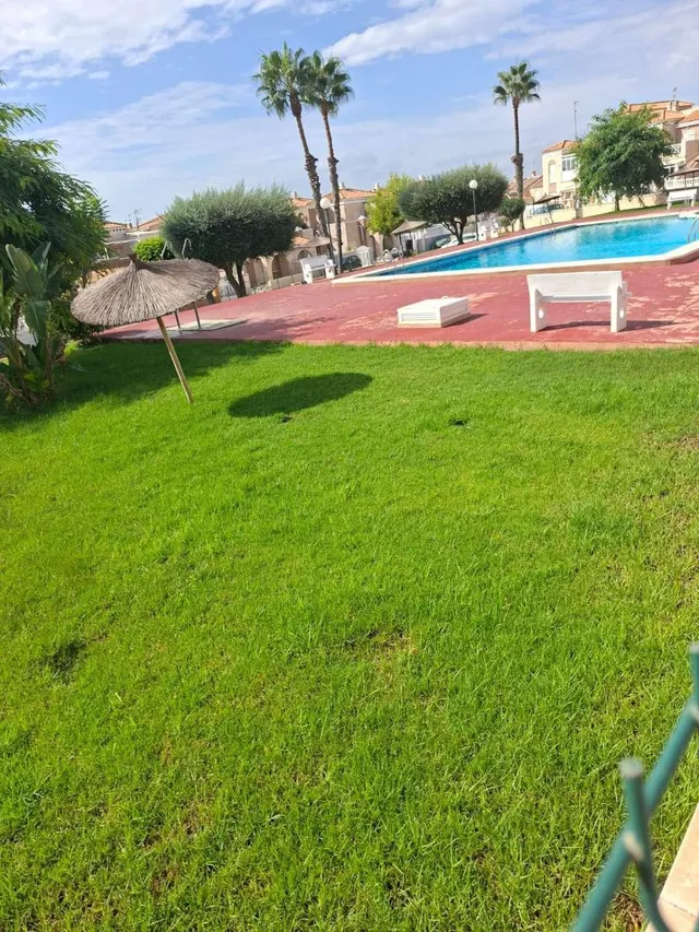 EXCLUSIVA OPORTUNIDAD | CHALET 4 DORMITORIOS | JARDÍN EN ESQUINA | SOLÁRIUM | PISCINA | ALTOS DE LA BAHÍA — 18