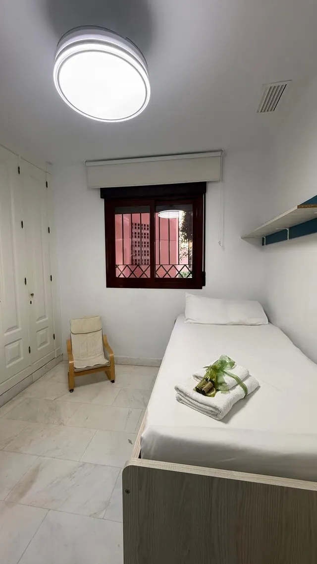 Precioso apartamento en alquiler en Playa Granada – Zona residencial  (ALQUILER TEMPORAL) — 24