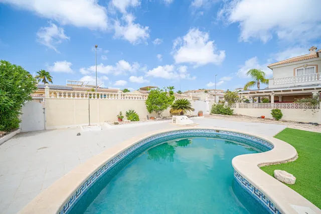 Villa 3 habitaciones 151m² en venta - Doña Pepa — 25