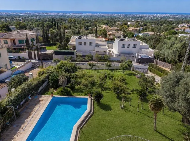 EXCLUSIVA VILLA CON VISTAS A LA BAHÍA DE PALMA EN MARRATXI — 2