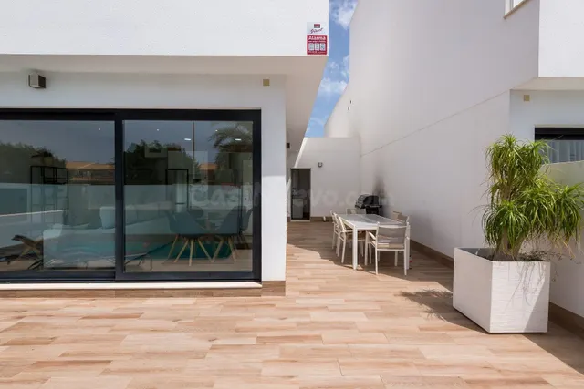 Villa de 3 dormitorios en San Pedro del Pinatar - foto 5
