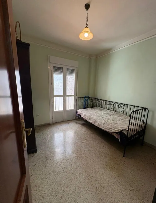 Amplia y Luminosa Vivienda con Atico en Ubicación Privilegiada Calle Vilches! — 19
