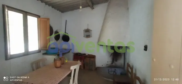 Casa con terreno y nave, LA ESCUCHA — 24