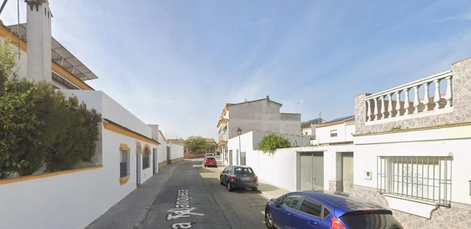 CASA EN VILLANUEVA DEL ARISCAL