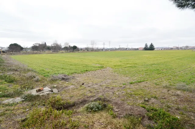 Urbis te ofrece una parcela con vivienda zona Puente Ladrillo de Salamanca. — 5