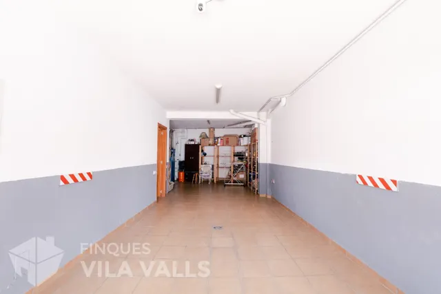 Casa en el centro de Sant Feliu de Codines con parking — 4