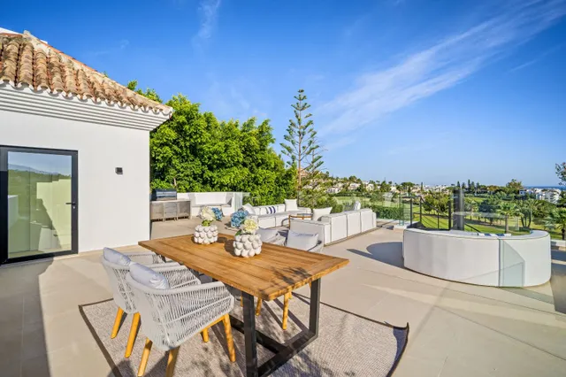 Villa 6 habitaciones 789m² en venta - Los Naranjos — 44