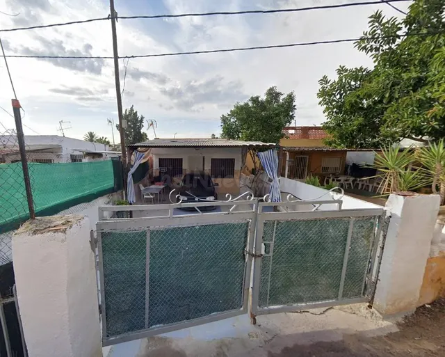 Se vende piso OKUPADO en Plaza 60-61 en Castellón de la Plan
