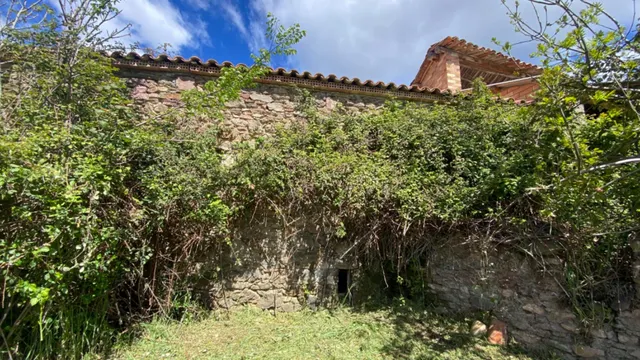 Gran Casa  para rehabilitar en pueblo tranquilo del pirineo — 40