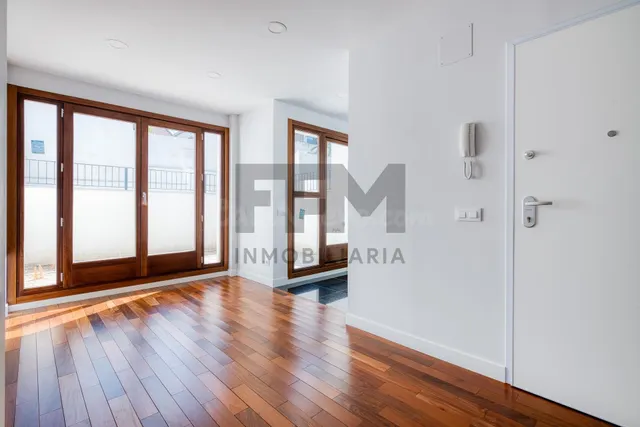Piso de obra nueva en Valdeacederas - foto 2