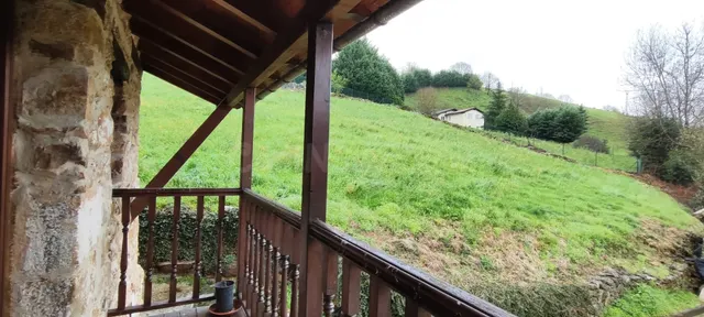VIVIENDA PASIEGA INDEPENDIENTE EN FINCA DE 9.000 M2 CON VIST - foto 2
