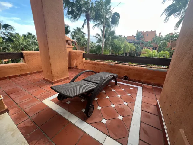 Lujoso apartamento Duplex en una exclusiva  urbanizacion en Puerto Banus Azambra hill club — 22