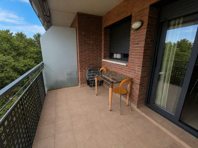 PISO CON PARQUING Y TRASTERO EN VENTA — 2