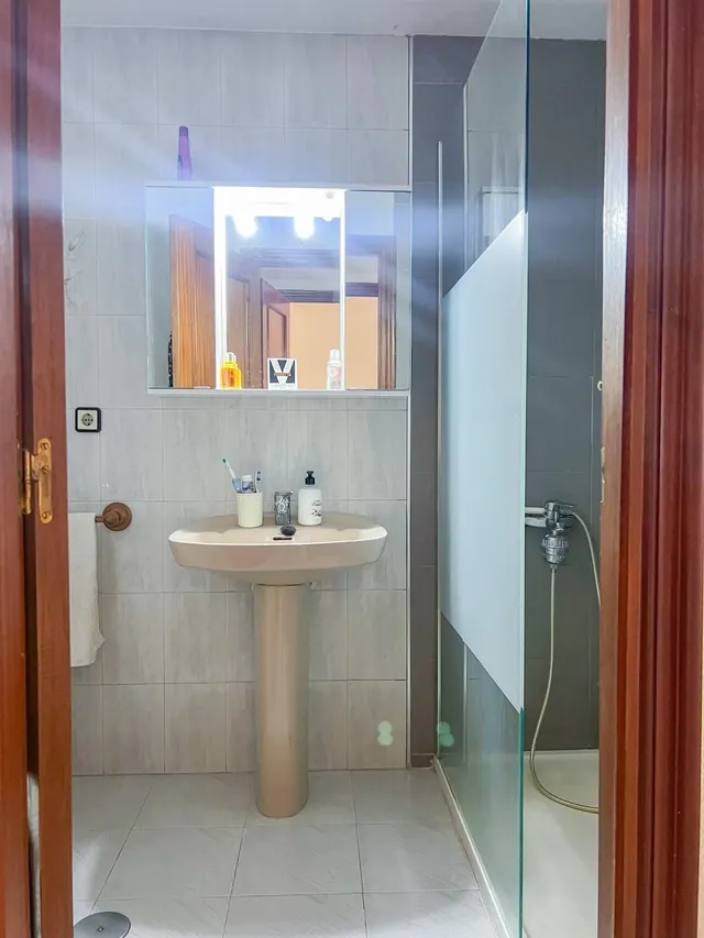 PISO DE CUATRO habitaciones EN EL CARMEN — 17