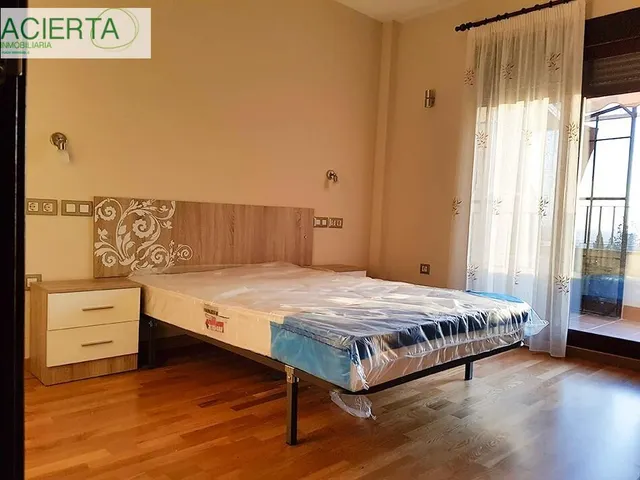 Ático de 1 dormitorio en barrio de Monachil. ¡en rentabilidad! — 10