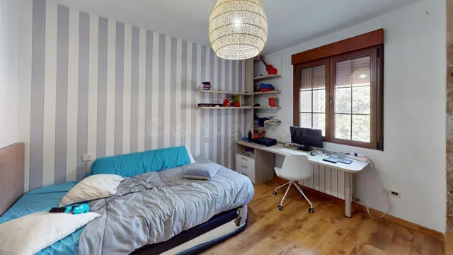 Espectacular Piso en Talamanca de Jarama con Amplia Terraza y Piscina Comunitaria — 18