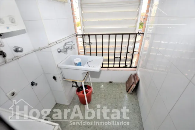 Amplitud y luminosidad para tu familia en este espacioso piso con ascensor y vistas despejadas — 20