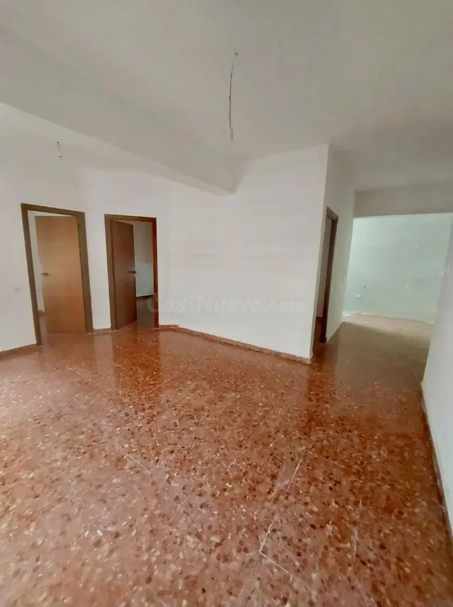 PISO DE 3 DORMITORIOS JUNTO AL JARDÍN DEL SALITRE | 6ª PLANTA, ASCENSOR Y MUCHA LUZ — 3