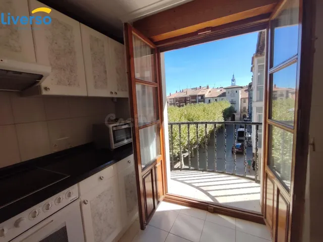 DISFRUTA DE ESTA ESPECTACULAR VIVIENDA EN EL CENTRO DE BRIVI - foto 3