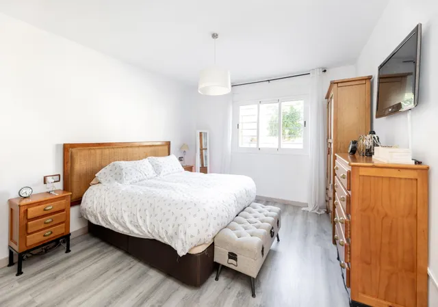 Bonita Casa en Nivar — 20