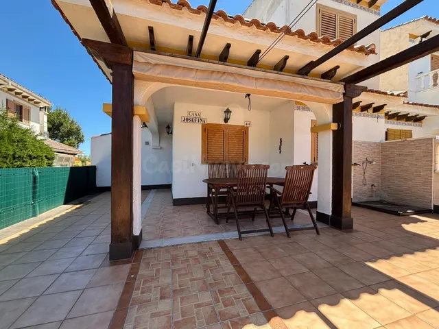 Elegante Dúplex Vacacional con Piscina y Terraza - foto 4