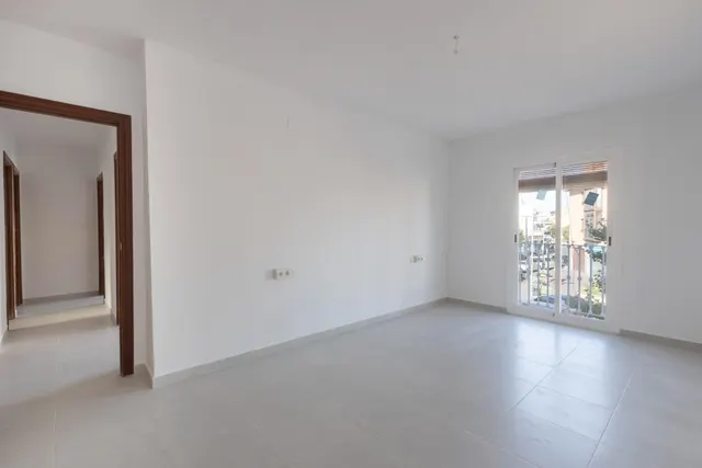 PISO EN MONACHIL DE 3 DORMITORIOS — 2