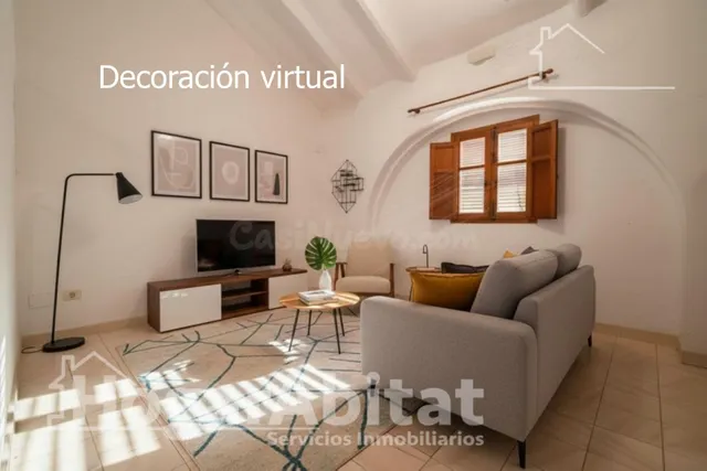 Casa de 2 alturas con TERRAZA cerca del Ayuntamiento - foto 3