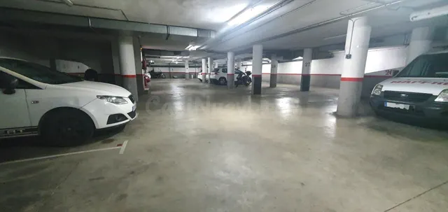 PLAZA DE PARKING EN BARBERÀ DEL VALLÈS - foto 2